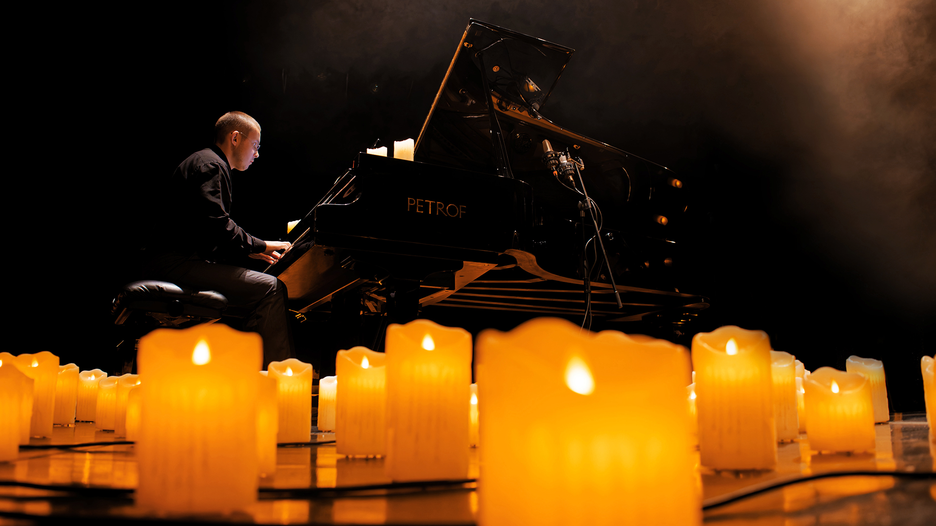 LUDOVICO EINAUDI — неоклассика при свечах